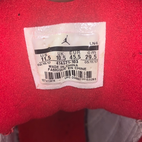 Jordan Retro 13’s Alternate History of Flight - Picture 4 of 6